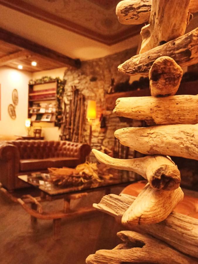 Le Miramonti Hotel Restaurant & Wellness Ла-Тюйль Экстерьер фото